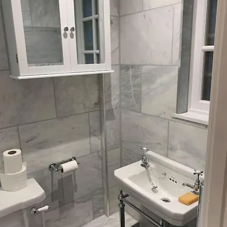 South Kensington Studio Лондон Экстерьер фото